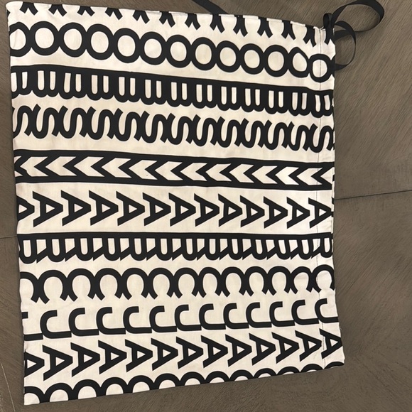 Marc Jacobs Blue Tote Bag with Structured Design - Picture 12 of 13